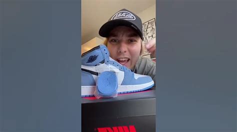 is it illegal to buy fake shoes online